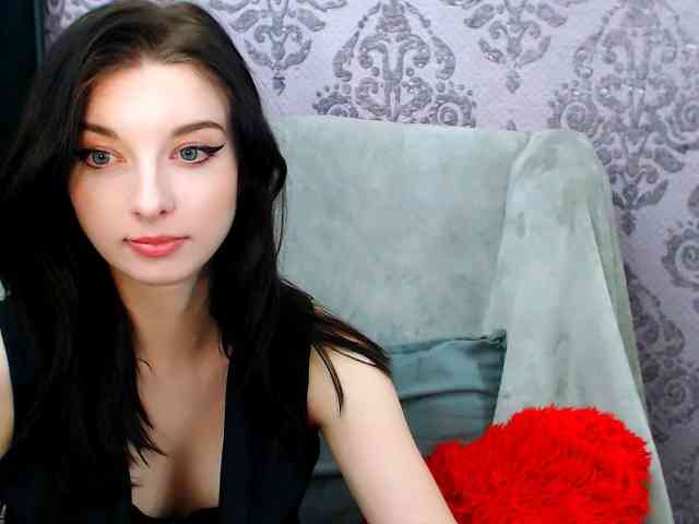 VirginLuna webcam
