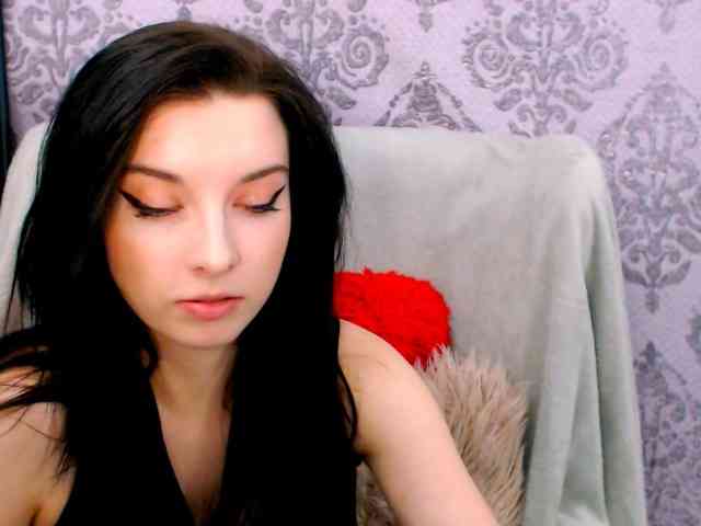 VirginLuna webcam