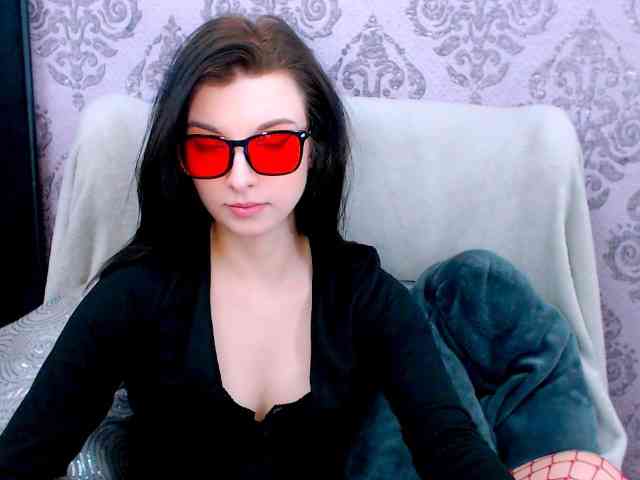 VirginLuna webcam
