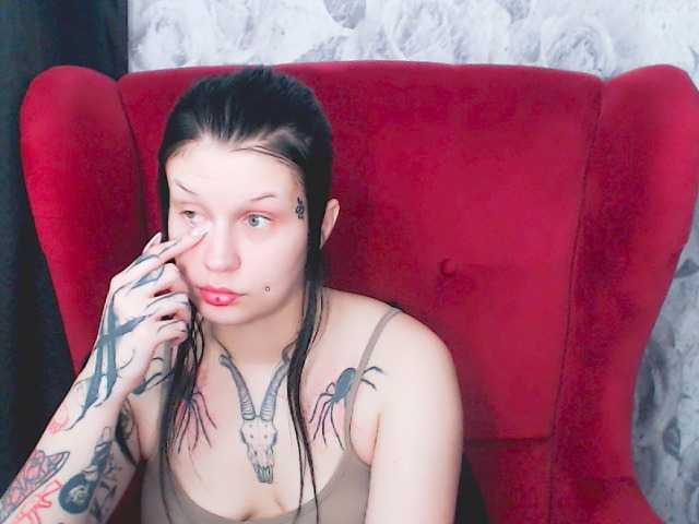 CleaTattoo's BongaCams show and profile