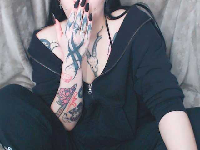 CleaTattoo live cam profile