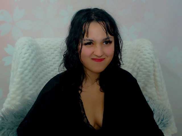 RosieSpark's BongaCams show and profile