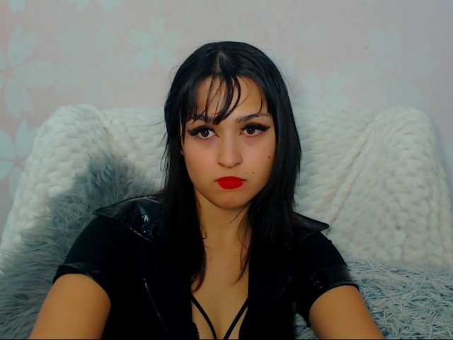 RosieSpark's BongaCams show and profile