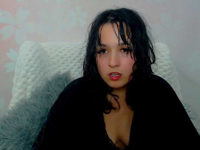 RosieSpark's BongaCams show and profile