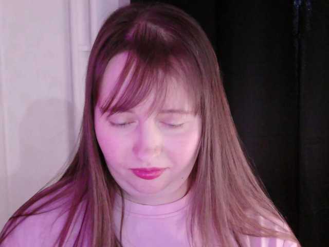 le modèle Anastasia24 est en webcam porno dans un show sur le site bongacams, il possède les tags suivants: White/Caucasian,Blonde,Shaved