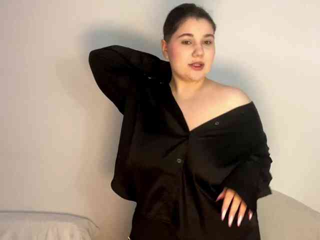 LunaBlakes Live Webcam on BongaCams