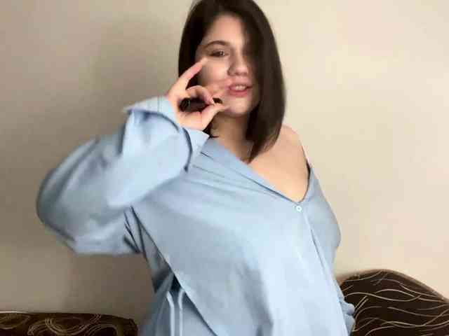 live web cam LunaBlakes