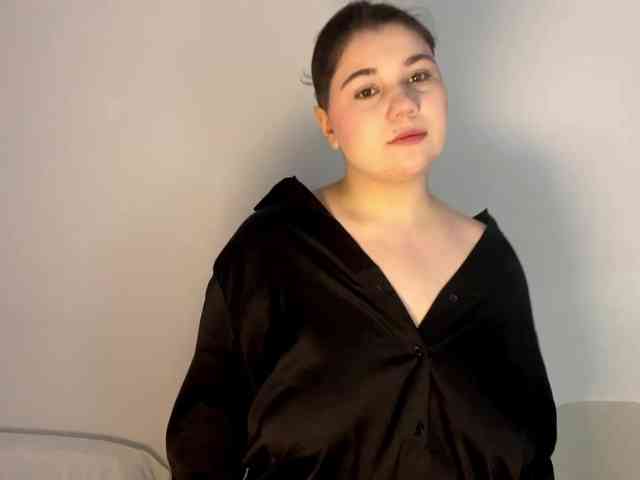 LunaBlakes - bbw-white cam model from cis