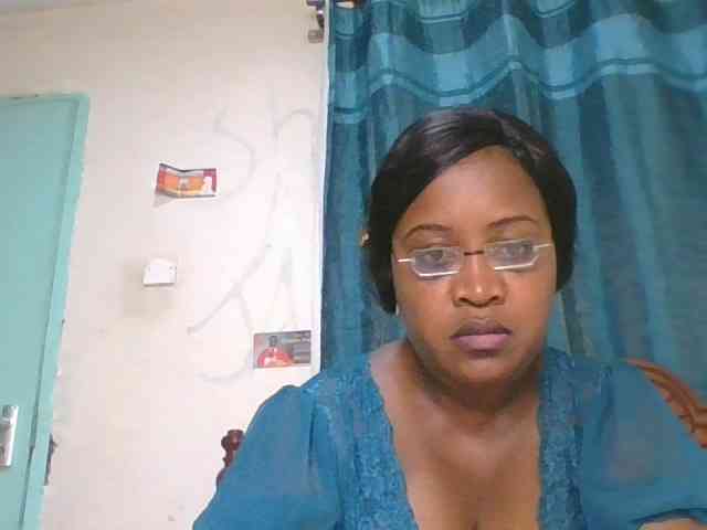 peacekhloe Live Webcam on BongaCams