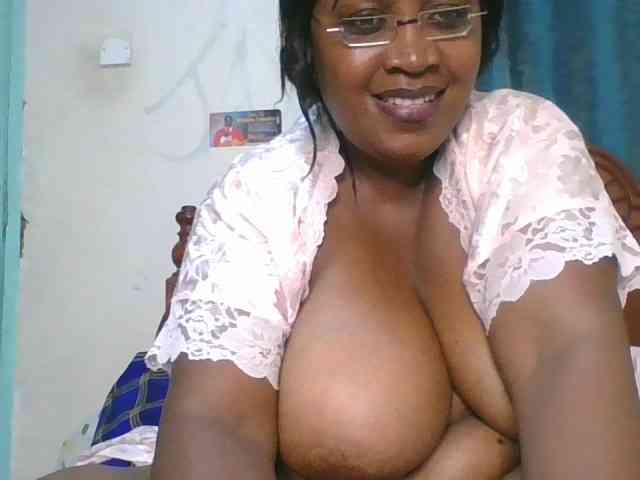 peacekhloe Live Webcam on BongaCams