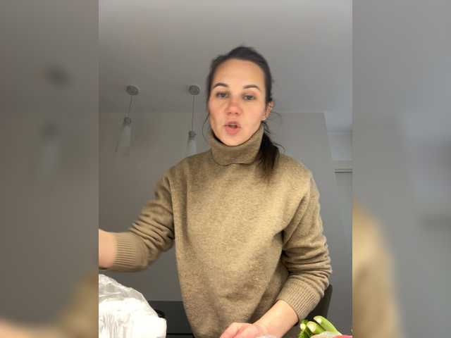 Girlaa's BongaCams show and profile