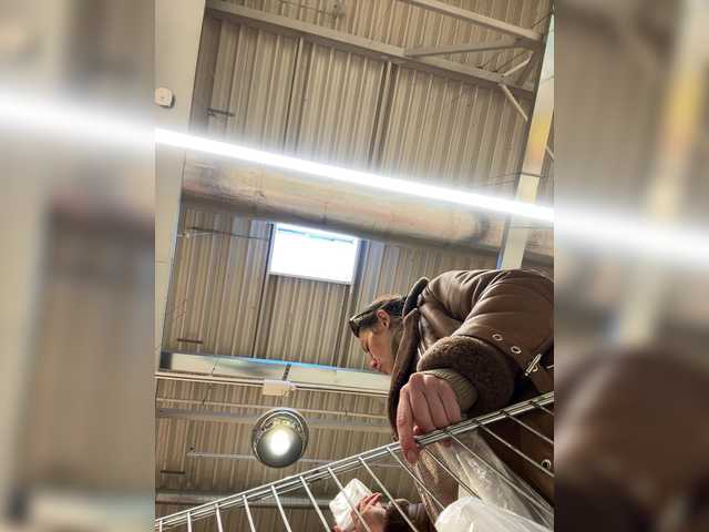 Girlaa's BongaCams show and profile