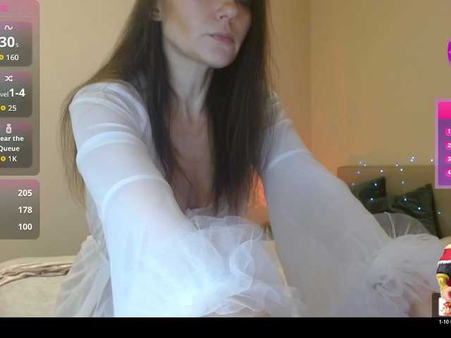 Girlaa's BongaCams show and profile