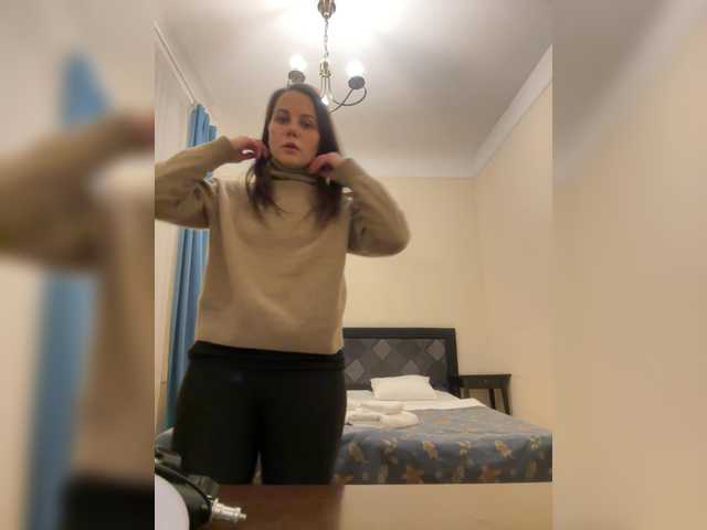 Girlaa's BongaCams show and profile