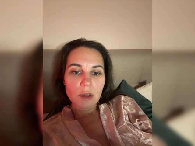 Girlaa's BongaCams show and profile