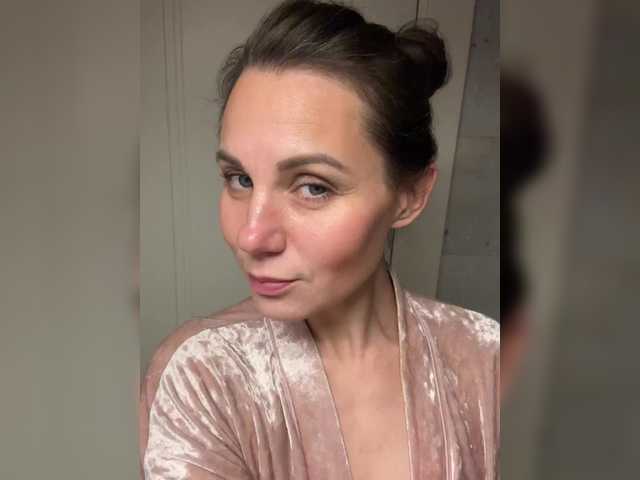 Girlaa – webcam model profile photo