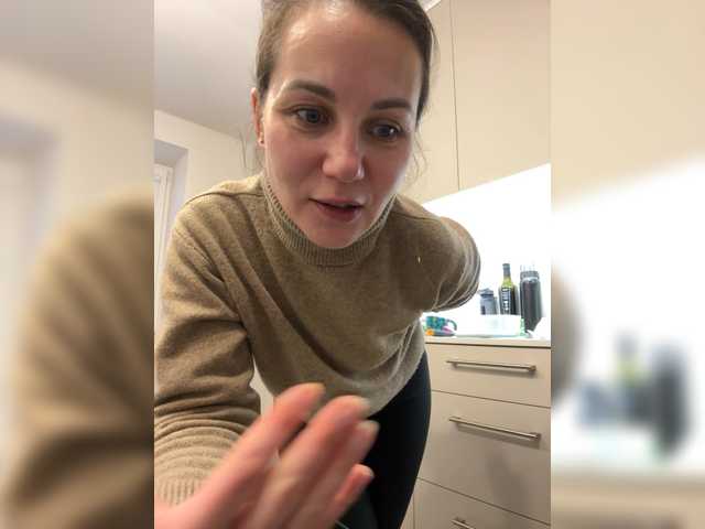 Girlaa's BongaCams show and profile