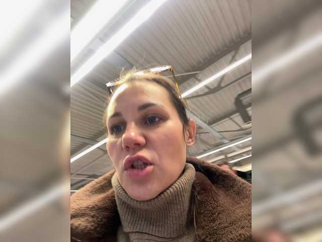 Girlaa's Thumb Image