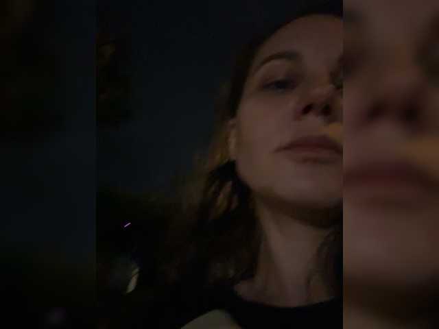 Girlaa's BongaCams show and profile