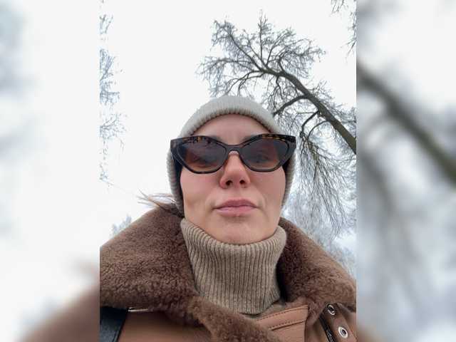 Girlaa's BongaCams show and profile