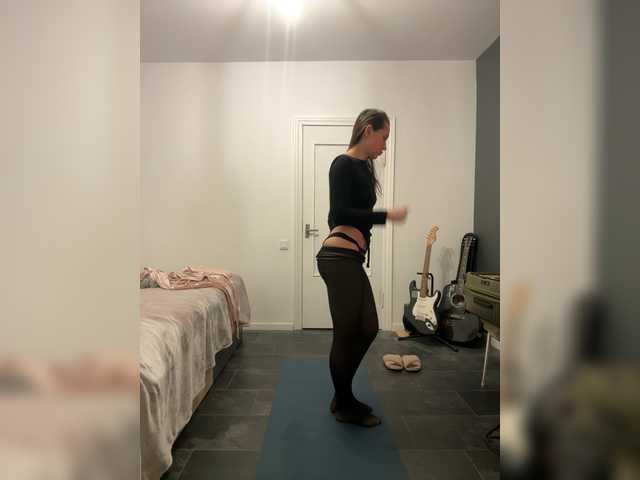 Girlaa's BongaCams show and profile