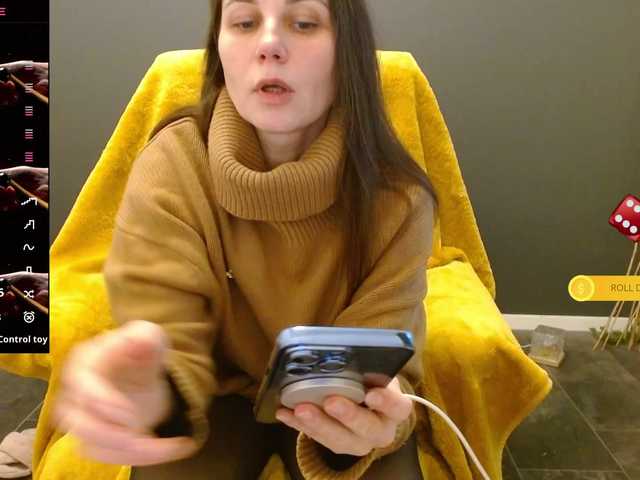 Girlaa – webcam model profile photo