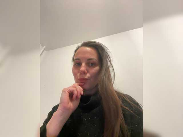 Girlaa – webcam model profile photo