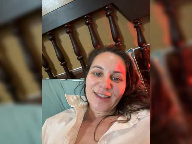 BongaCams Girlaa is Freechat Girlaa — LOVENSE STARTS FROM 1 TOKEN! Collect for rent @total for my orgasm (@remain left)