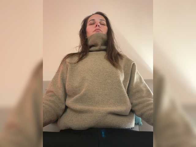 Girlaa – webcam model profile photo