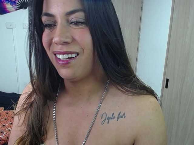 Giogiocapriati's BongaCams show and profile