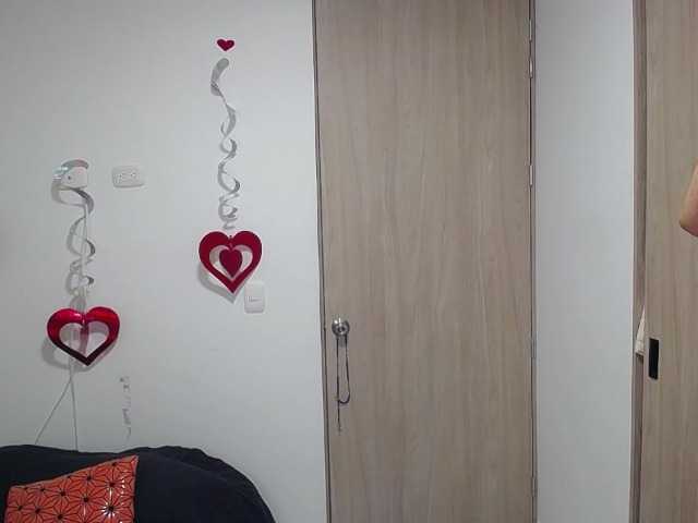 Giogiocapriati's BongaCams show and profile