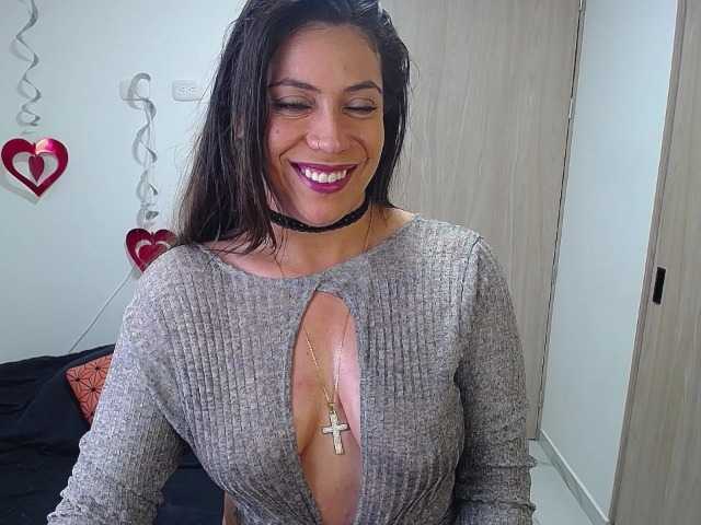 Giogiocapriati's BongaCams show and profile