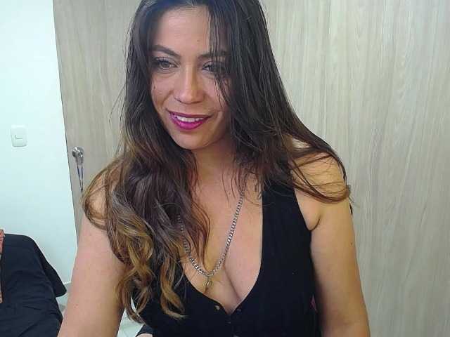 Giogiocapriati's BongaCams show and profile