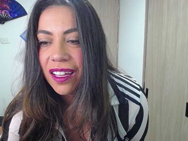 Giogiocapriati's BongaCams show and profile