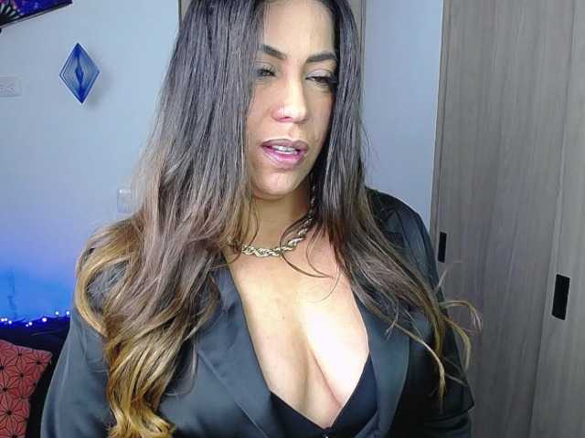 Giogiocapriati's BongaCams show and profile