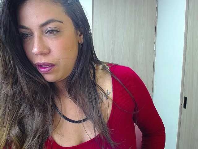 Giogiocapriati's BongaCams show and profile