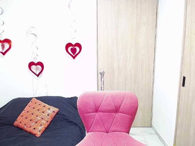 Giogiocapriati's BongaCams show and profile