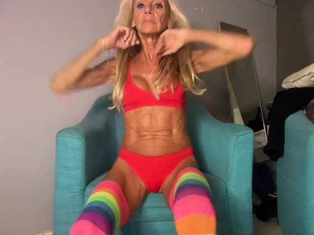 thesiennadiamond — #milf #gilf #mature #cougar #heels #stockings #blonde #skinny #fit #athletic