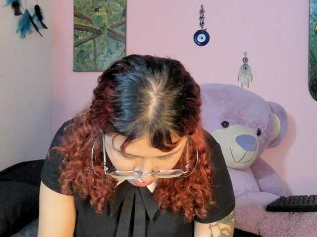 Maddyjhonsson's BongaCams show and profile