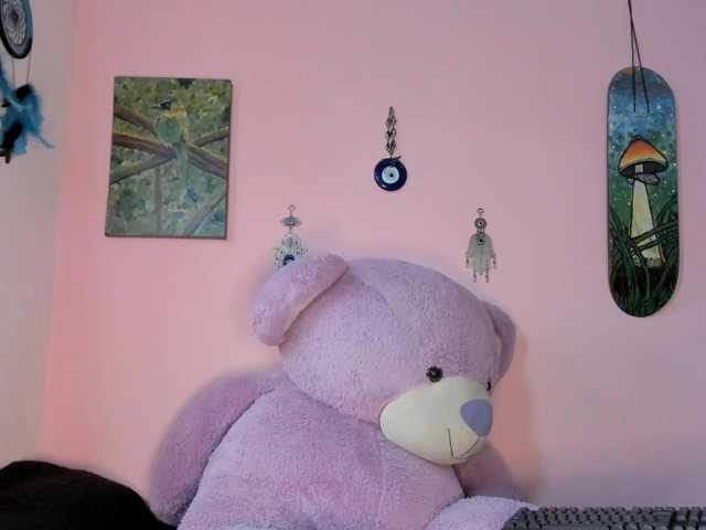 Maddyjhonsson Live Cam on BongaCams