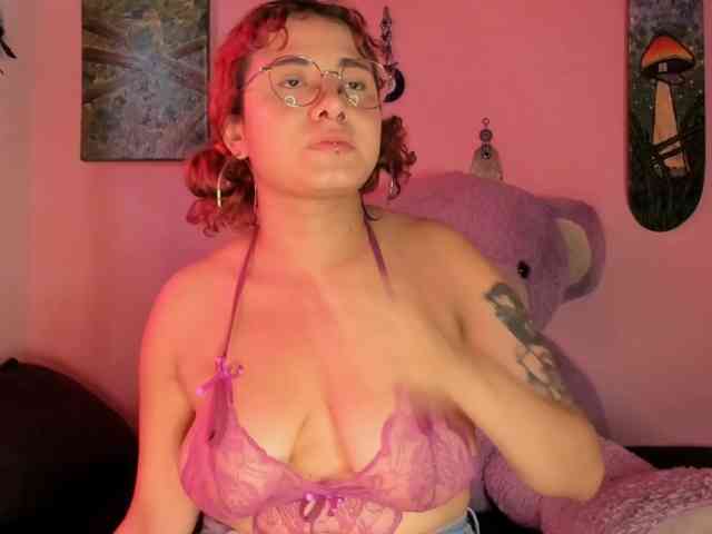 Maddyjhonsson webcam