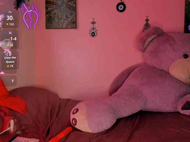 Maddyjhonsson webcam