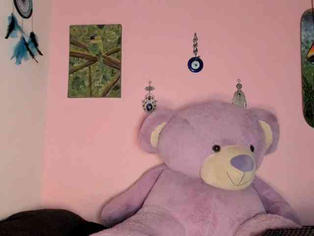 Maddyjhonsson webcam