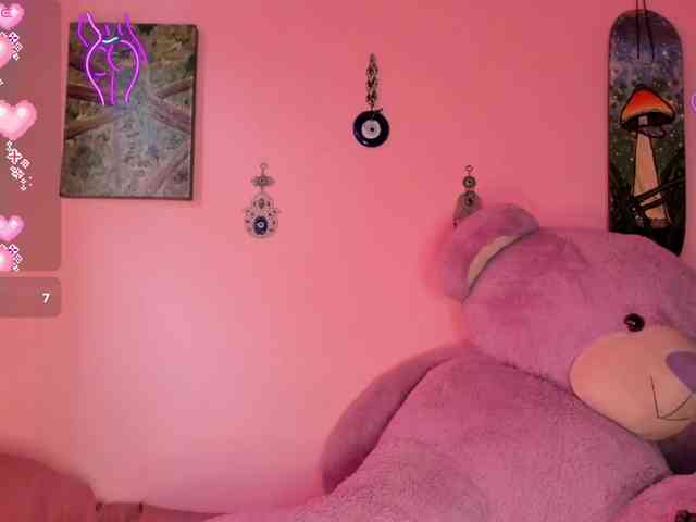 Maddyjhonsson webcam