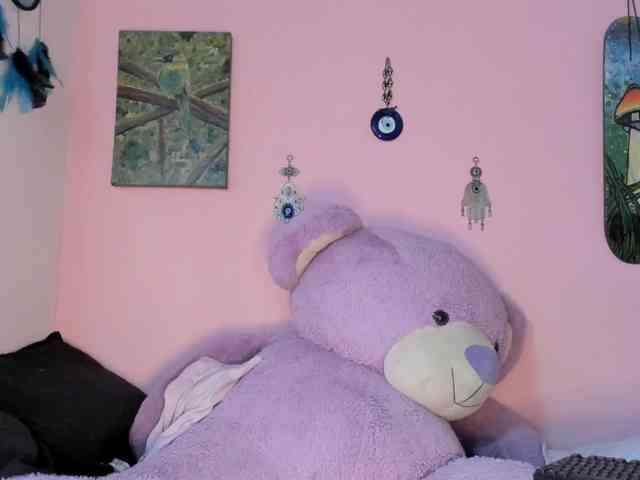 Maddyjhonsson webcam