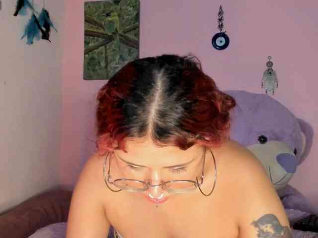 Maddyjhonsson webcam