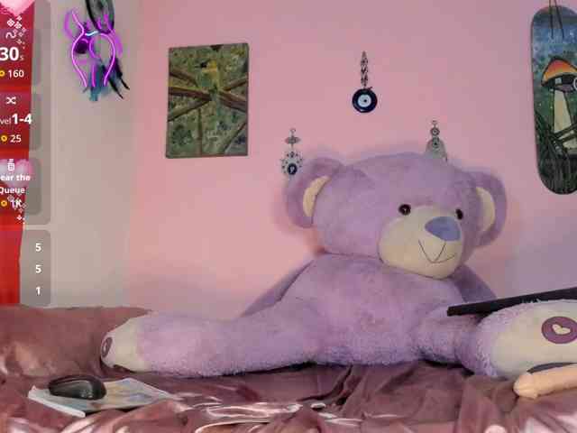 Maddyjhonsson webcam