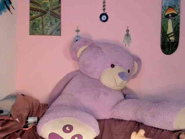 Maddyjhonsson webcam