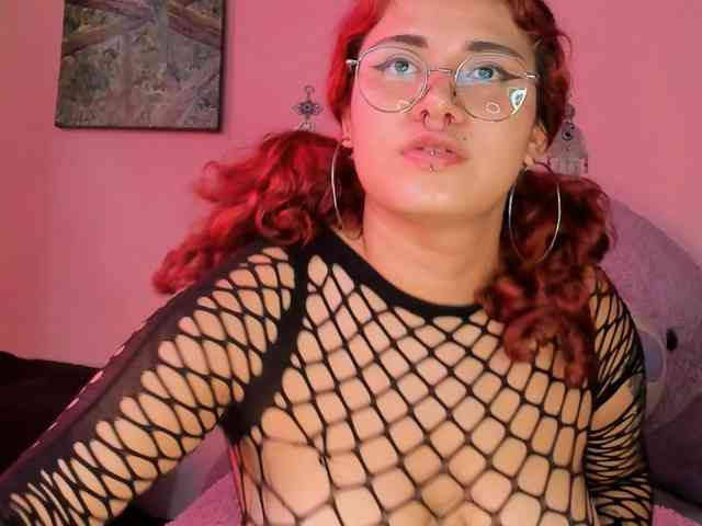 Maddyjhonsson webcam