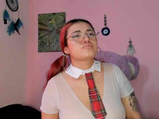 Maddyjhonsson webcam